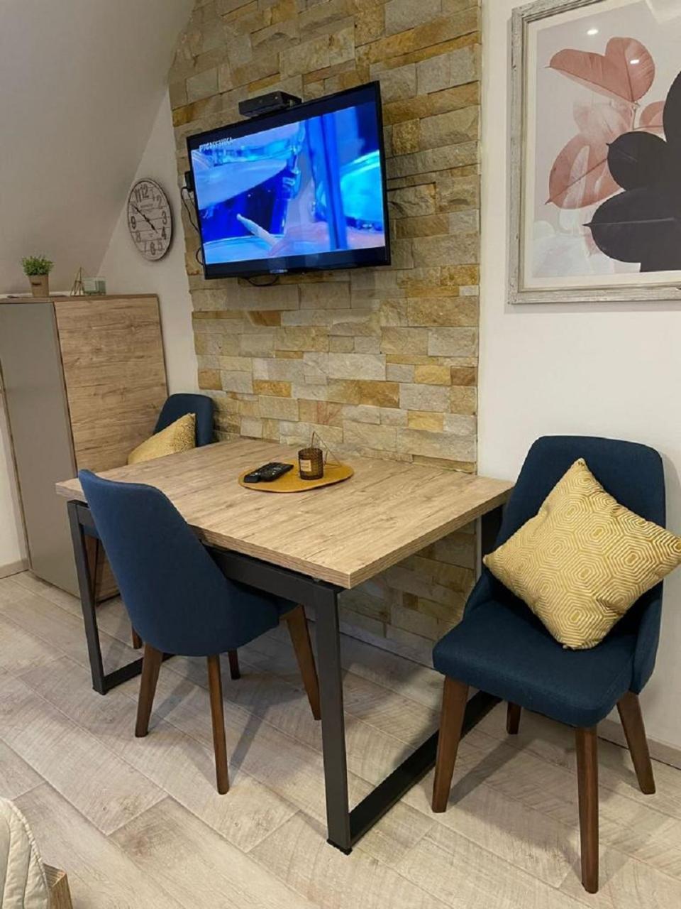 Lola Apartman Milmari & Residence Hill 카파오닉 외부 사진
