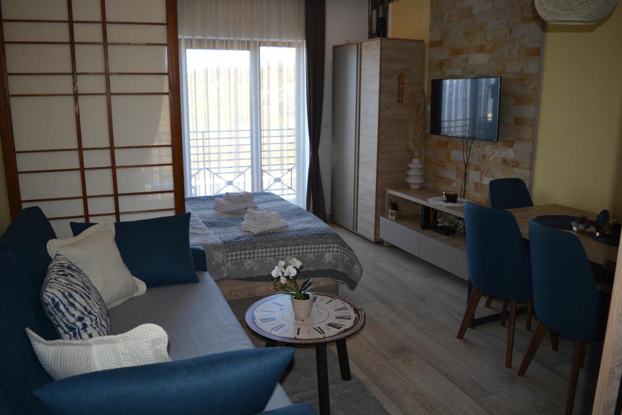 Lola Apartman Milmari & Residence Hill 카파오닉 외부 사진